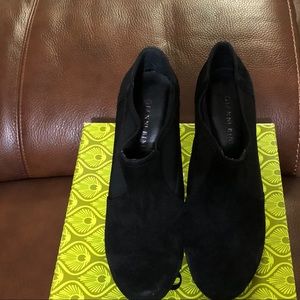 Jessica Simpson pump